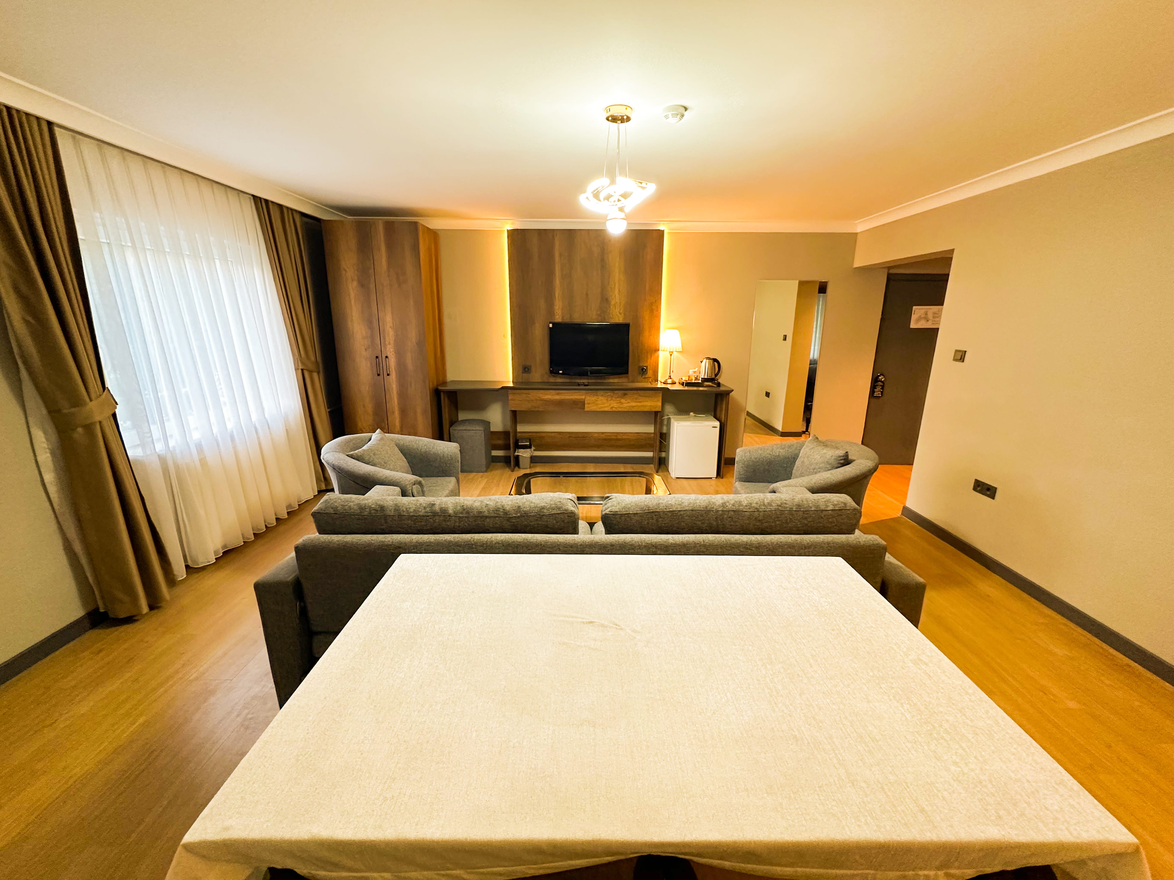 Honeymoon Suite Oda
