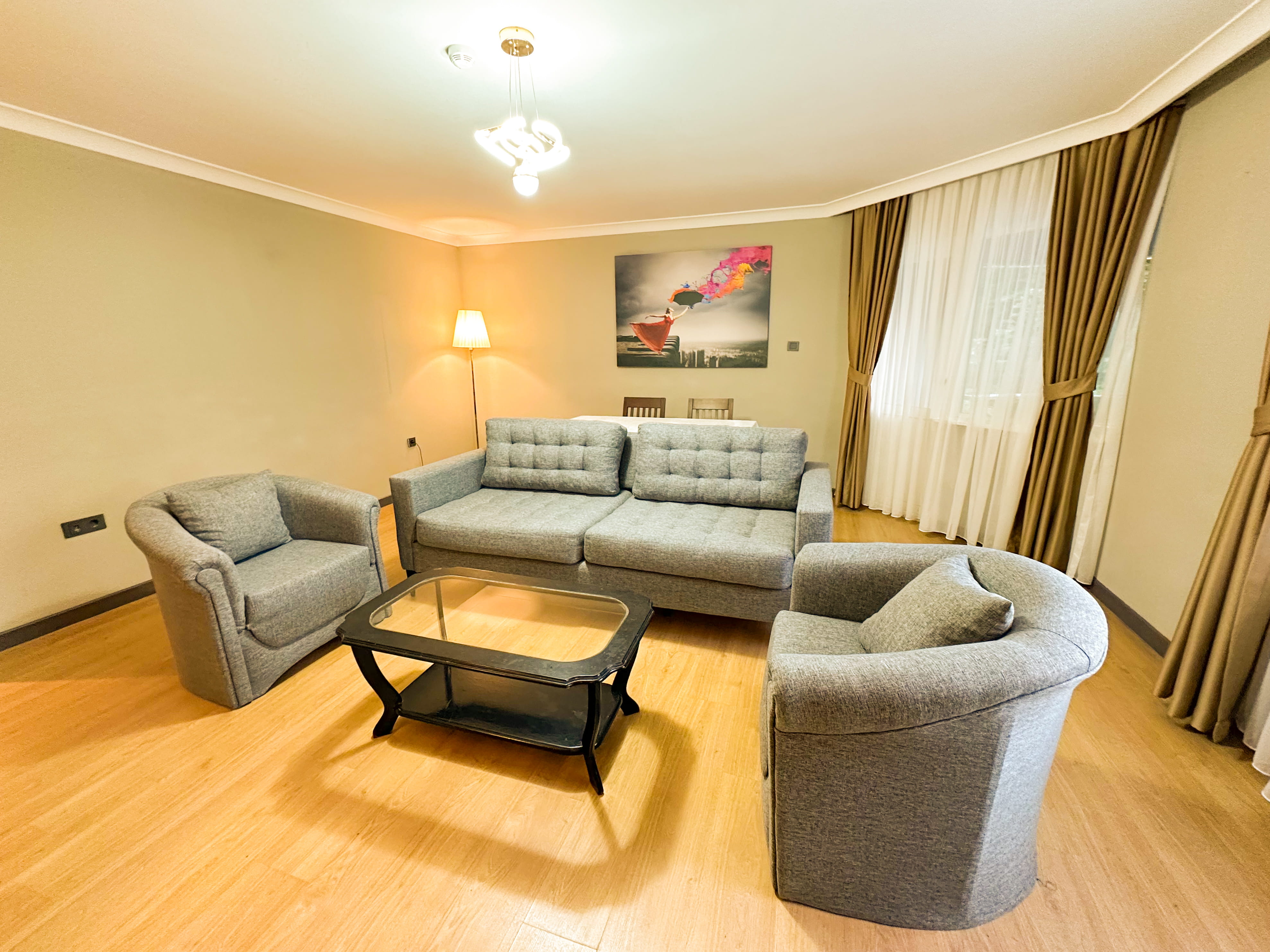 Honeymoon Suite Oda