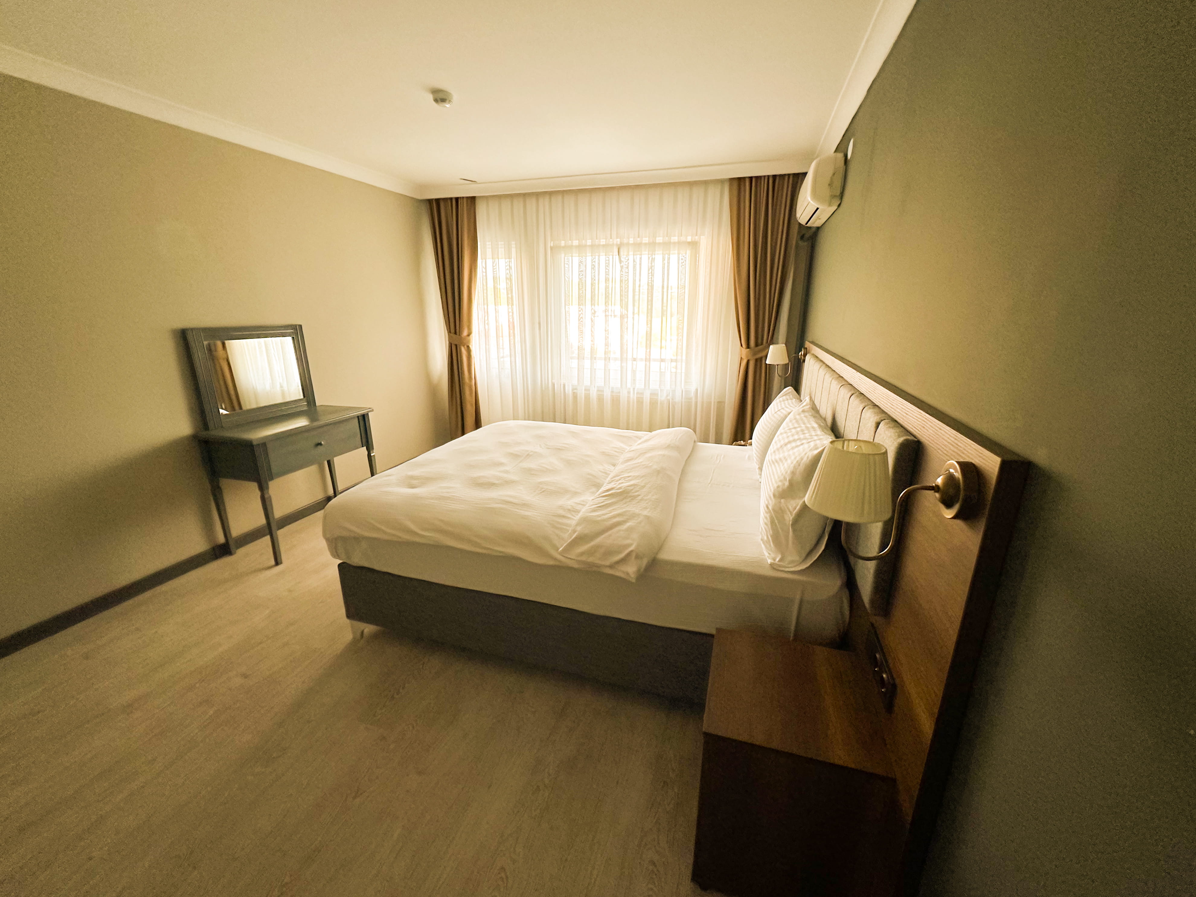 Honeymoon Suite Oda